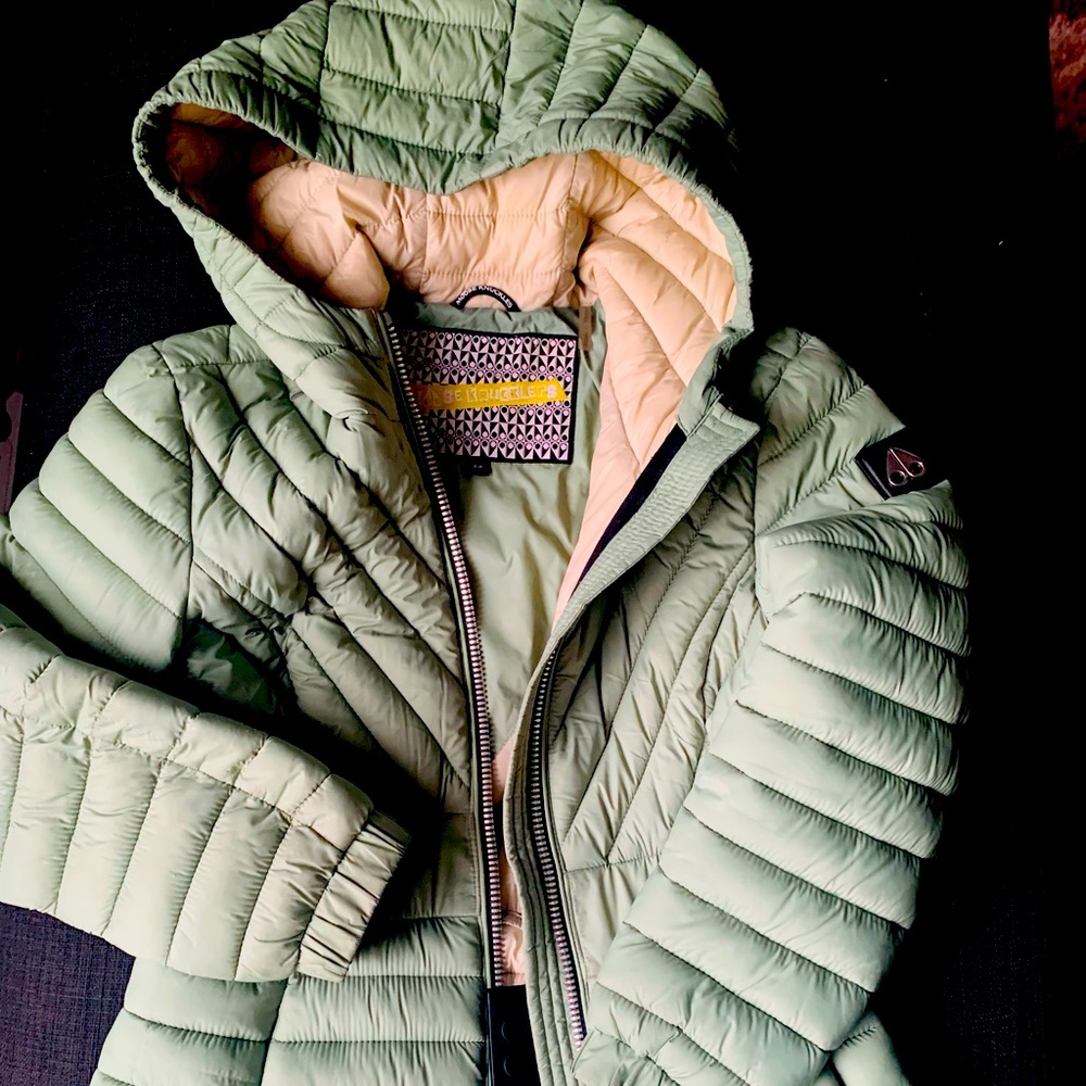 Lightweight Mooseknuckles jacket